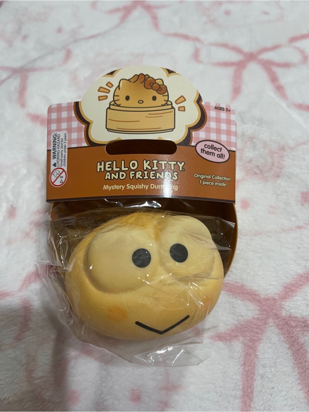 Hello Kitty and Friends Mystery Squishy Dumpling - Keroppi